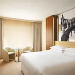 מלון Four Points By Sheraton