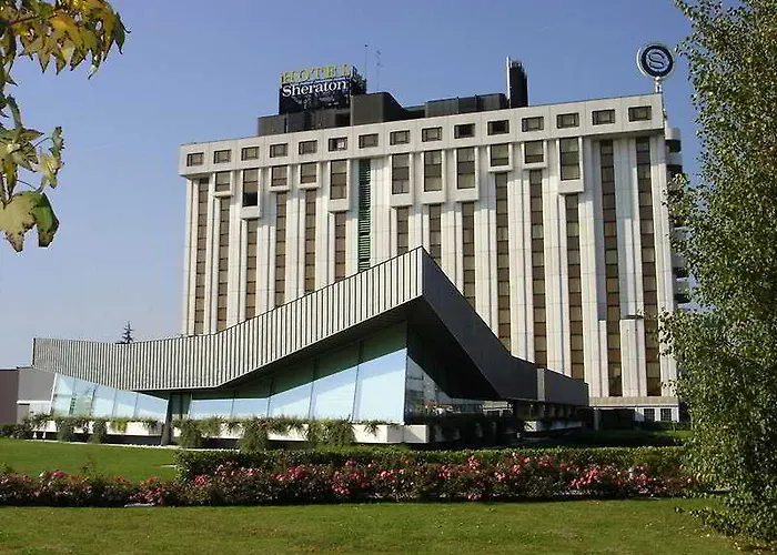 Four Points By Sheraton Hotel 4*