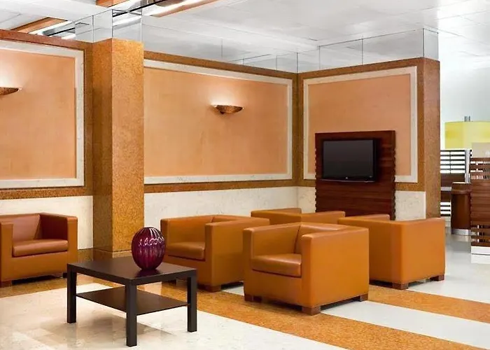 Four Points By Sheraton Hotel 4*