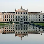 Hotel Four Points By Sheraton 4*