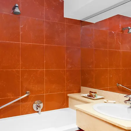 Four Points By Sheraton Hotel 4*