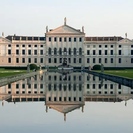 Hotell Four Points By Sheraton 4*