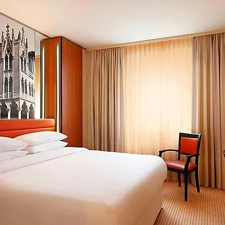 Four Points By Sheraton Hotel 4*
