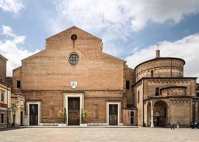 호텔 포 포인츠 바이 쉐라톤 4*